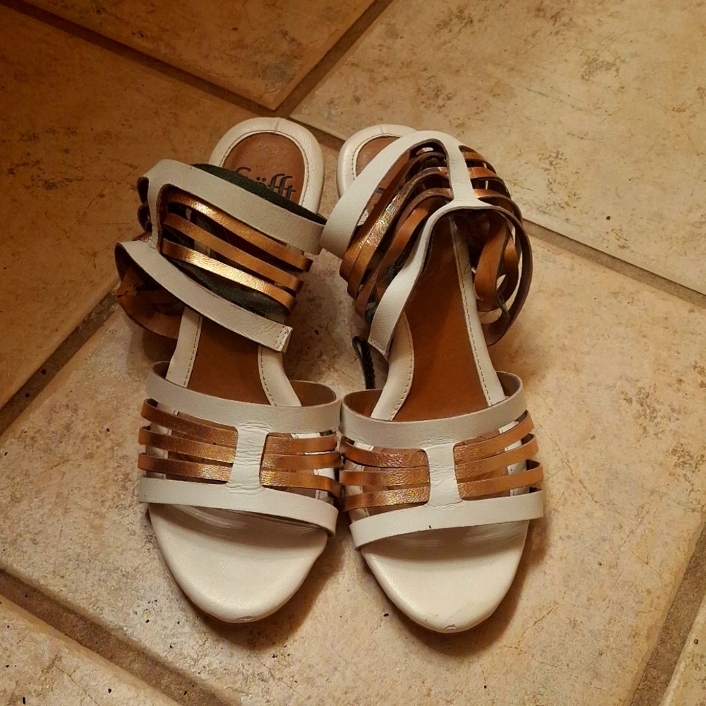 Söfft Wedge Heels